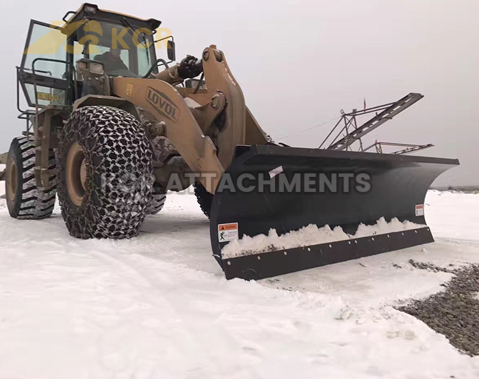 Snow shovel